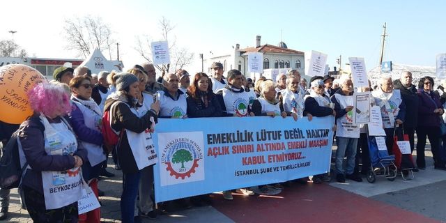 Emekliler Kadıköy'den seslendi: Saraya değil emekçiye bütçe!