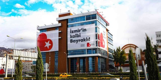 Bayraklı Belediyesi’nin Kentteki Depremzedelere Desteği Sürüyor