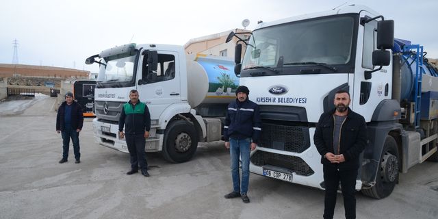 Kırşehir Belediyesi, Pazarcık'a arazöz ve kombine araç gönderdi
