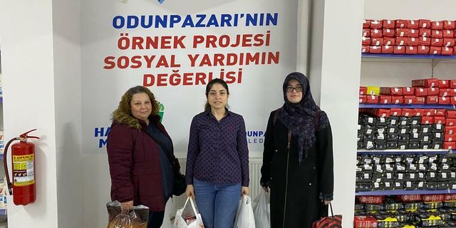 Odunpazarı Belediyesi Gökmeydan Halk Merkezi'nden depremzedelere örnek destek