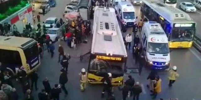 Bahçelievler'de İETT otobüsü durağa girdi:1 ölü, 5 yaralı