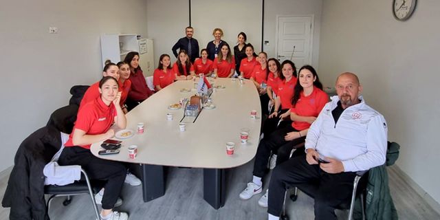 Çerkezköy Kadın Basketbol Takımı'nın yeni sağlık sponsoru Özel İrmet Hastanesi oldu
