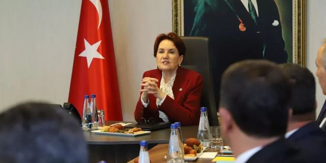 Meral Akşener parti yöneticileriyle görüşüyor; 14.45'te İYİ Parti açıklaması var