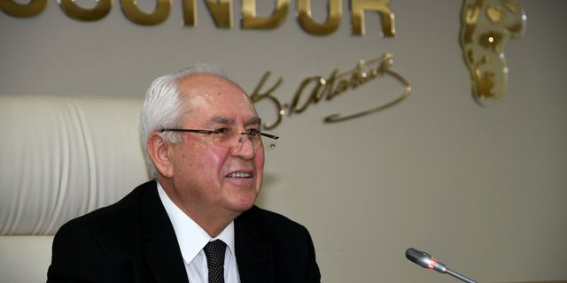 Karabağlar Belediye Başkanı Muhittin Selvitopu: Var gücümüzle sahadayız