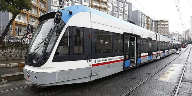 Kadıköy'e yeni tramvay hattı: Minibüsçüler tepkili