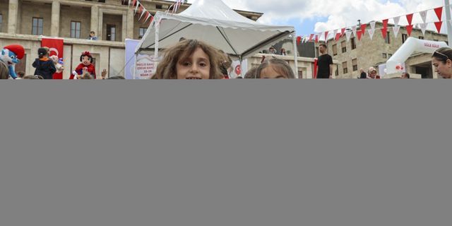 Meclis'te 23 Nisan coşkusu devam ediyor