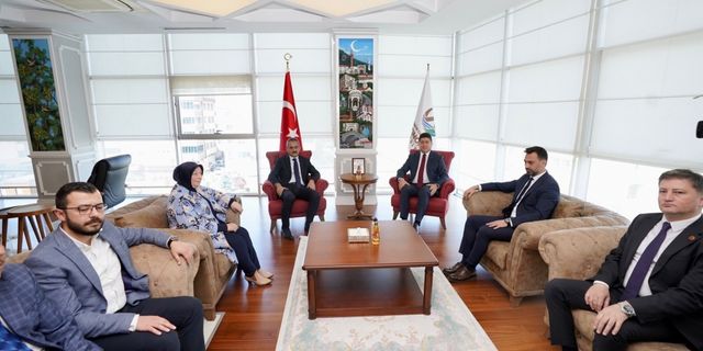 Milli Eğitim Bakanı Özer, Altınordu Belediyesini ziyaretinde konuştu: