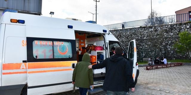 Samsun'da "23 Nisan" provasında rahatsızlanan 18 öğrenci hastaneye kaldırıldı