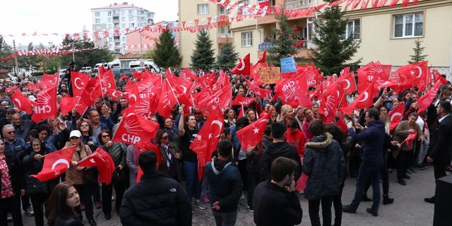 CHP Grup Başkanvekili Özel Sivas'ta "Millet Buluşması"nda konuştu:
