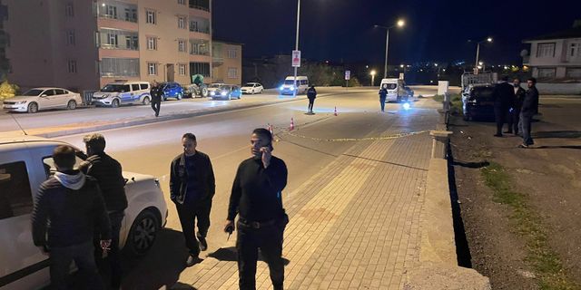 CHP İl Başkanı'nın aracının önünde havaya ateş açıldı