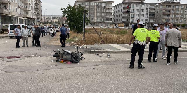 Kilis'te otomobille çarpışan motosikletin sürücüsü öldü