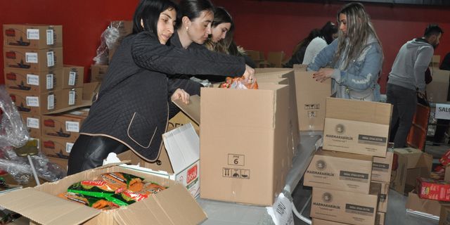Maltepe Belediyesi, depremzede anneleri unutmadı