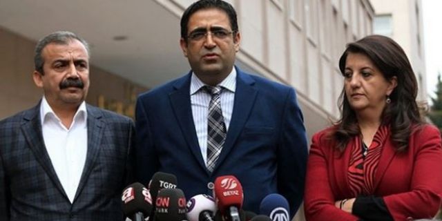 İmralı Heyeti Öcalan'ın sekreteryasındaki iki isimle görüşme talebinde bulundu