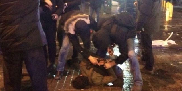 Taksim'deki Cizre eylemine polis müdahale etti, çok sayıda kişi gözaltına alındı