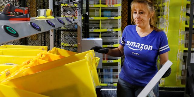 Amazon 100 bin kişiyi işe alacağını açıkladı