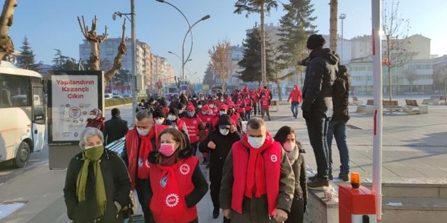 Ekmekçioğlu işçileri Ankara’ya doğru yola çıktı