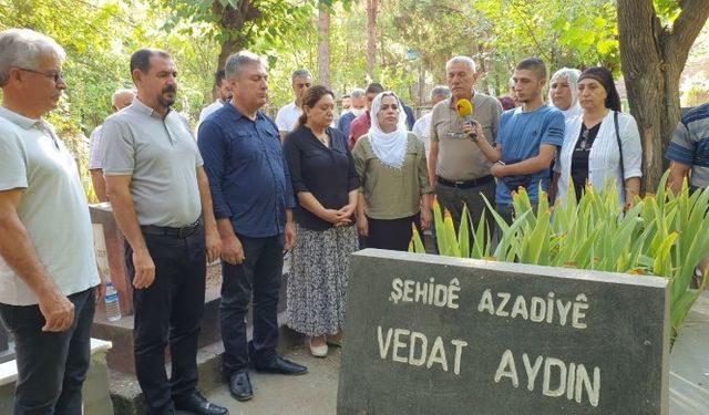 Vedat Aydın'ın mezarı başında anma