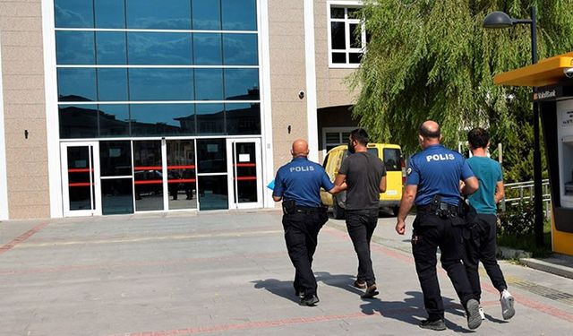 Burdur'da hemşirelere saldıran 4 kişiden 1'i tutuklandı