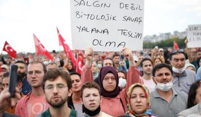 İstanbul'daki aşı karşıtı mitinge izin vermeyen kaymakamın görev yeri değiştirildi