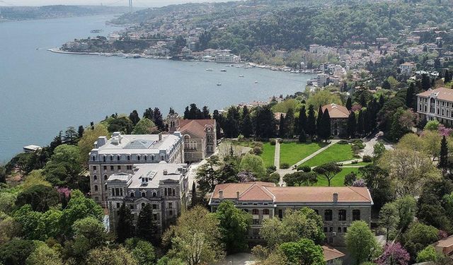 Boğaziçi mezunlarına kutlama izni verilmedi: Boğaziçi tarihine kara leke, mezunlar ilk defa okula alınmadı