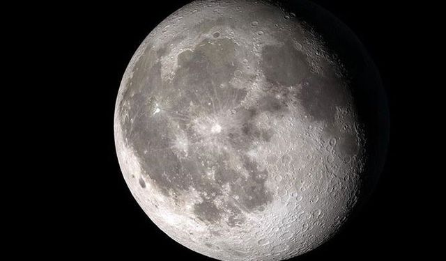 NASA, 2025'e kadar Ay'a insan göndermeyecek