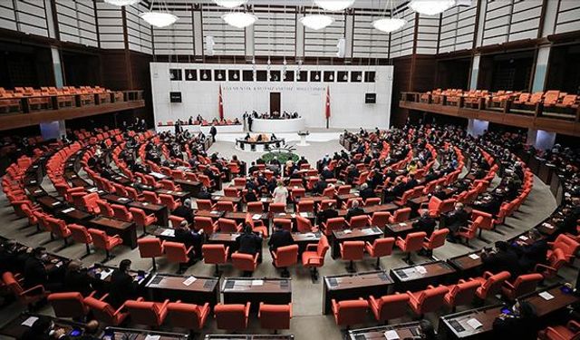 Haftaya Bakış / 'Üçüncü cephe' görüşmeleri başlıyor, memur ve emeklilere ek zam için gözler Meclis'te