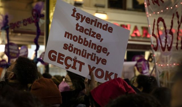 102 gazeteciden taciz ifşalarına destek