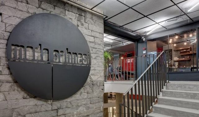 Moda Sahnesi’nden Kültür Bakanı Ersoy'a: Desteğin nasıl gerçekleştiğini ve  tiyatronun adının açıklanmasını bekliyoruz