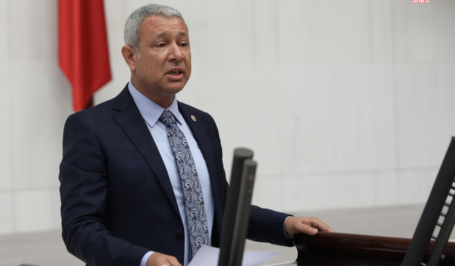 Bakan Dönmez'e soruldu: Rusya'dan piyasa fiyatının altında alınan petrol, iç piyasada ne kadara satılıyor?