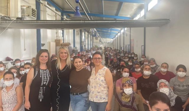 Tekirdağ Büyükşehir Belediyesi'nin kadına yönelik şiddet ve toplumsal cinsiyet eşitliği eğitimleri sürüyor