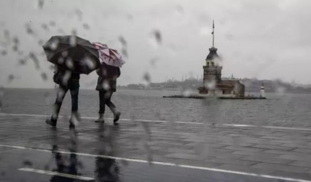 AKOM saat verdi: İstanbul'da 14.00'ten itibaren kuvvetli yağış bekleniyor