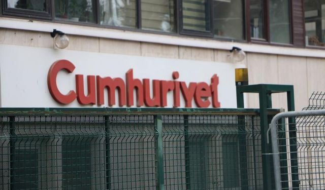 Cumhuriyet Gazetesi davasında Yargıtay mahkumiyet kararlarını usulen bozdu