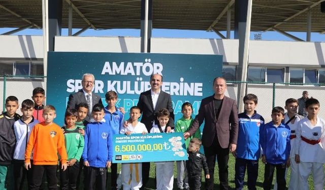 Amatör spor kulüplerine 6,5 milyon liralık malzeme desteği