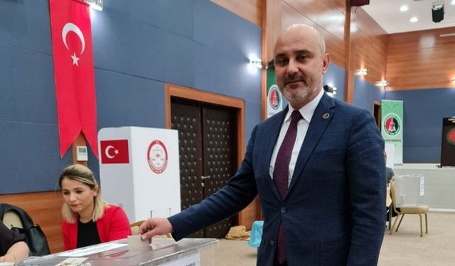 Kahramanmaraş'ta avukatlar yeniden 'Gül' dedi