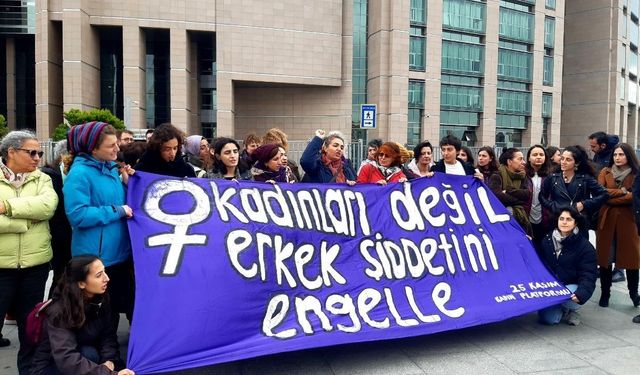 25 Kasım Kadın Platformu'ndan polis şiddetine karşı suç duyurusu: Sokaklarda görüşmek üzere