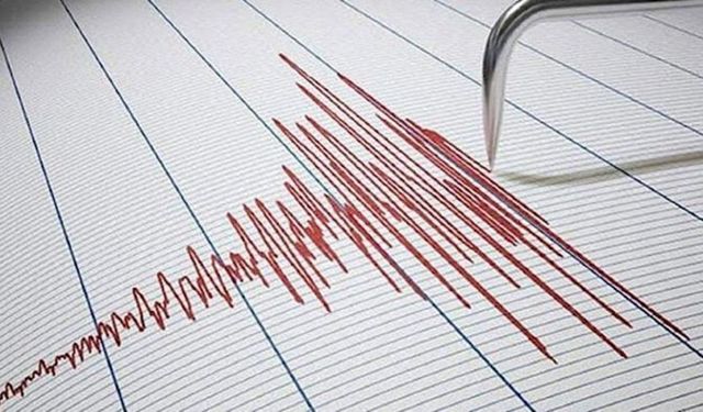 Ege Denizi'ndeki 5 büyüklüğünde deprem
