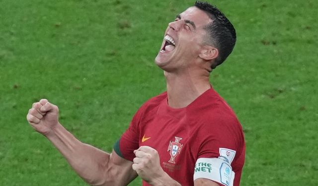 Cristiano Ronaldo, futbol tarihinde 900 gol atan ilk futbolcu oldu