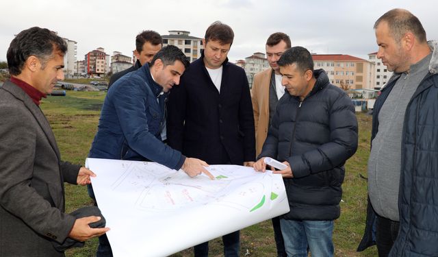 Çerkezköy'de Kızılpınar futbol sahasının yapım çalışmaları devam ediyor