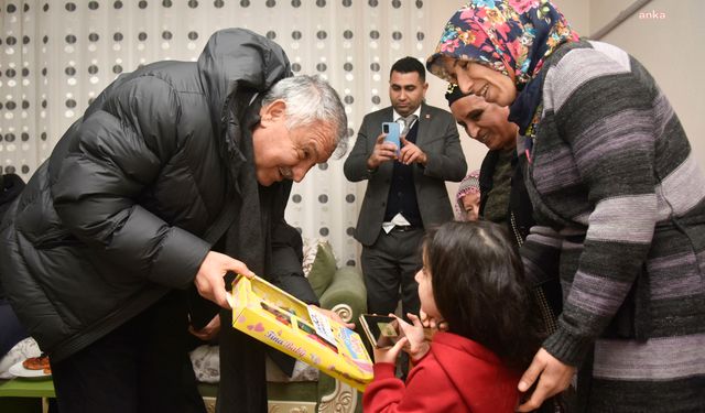 Adana Büyükşehir Belediye Başkanı Karalar, Karataş’ın Köylerinde Halkla Buluştu