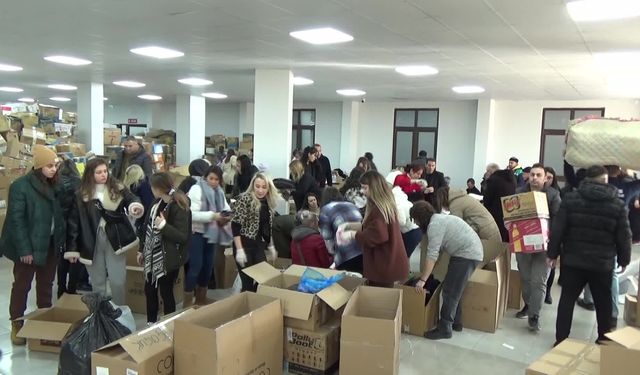 Edirne'den deprem bölgesine yardım tırları gönderildi