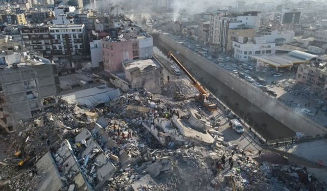 İşte Hatay'da depremde yıkılan binalar ve müteahhitleri