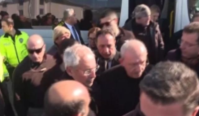 Arama kurtarma görevlisi Kılıçdaroğlu’na anlattı: Elimizden bir şey gelmiyor, çocuklar açlıktan bayılıyor