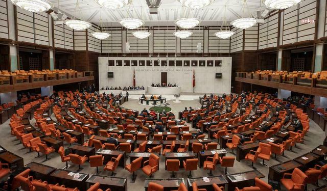 Kadınların sorunları ile ilgi araştırılması önergesi AKP ve MHP oylarıyla reddedildi