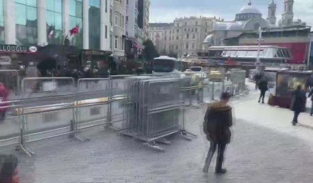 Taksim Meydanı'nda 8 Mart yasakları: Polis bariyerleriyle kapatıldı