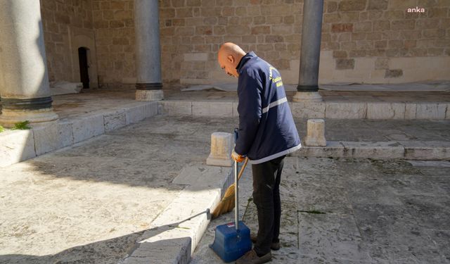 Tarsus Belediyesi, Ramazan ayı öncesi kentteki ibadethaneleri temizliyor