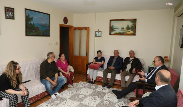Turgutlu Belediye Başkanı Akın’dan kente gelen depremzede ailelere ziyaret  