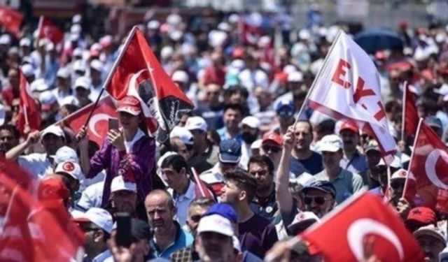 Türkiye’de sigortalı ve emekli sayısı kaç?