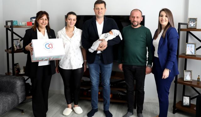 Çerkezköy Belediye Başkanı Akay’dan ‘Hoş Geldin Bebek’ ziyaretleri