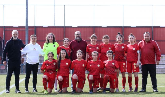 Gençlerbirliği'nde kadın futbolunun merkezi olma çalışmaları