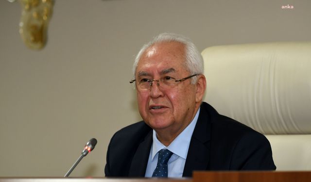 Karabağlar Belediyesi'nin düzenlediği bölgesel muhtarlar toplantısı başladı